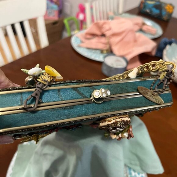 Mary Frances Retired Splash Bag #09-142 - Picture 9 of 11